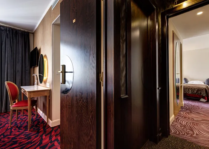 Otel Muguet Paris