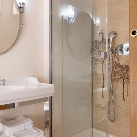 Hotel Muguet Paris